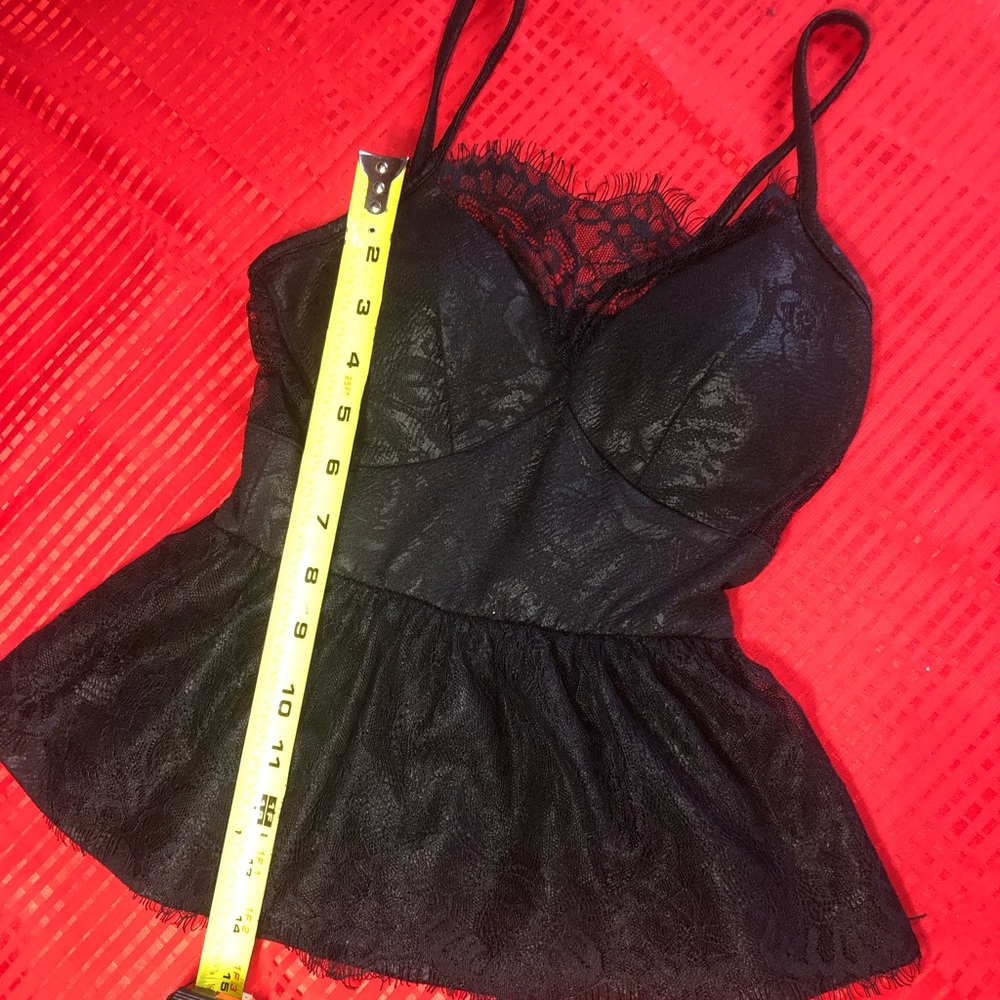 Windsor Sexy lace top - Picture 2 of 10